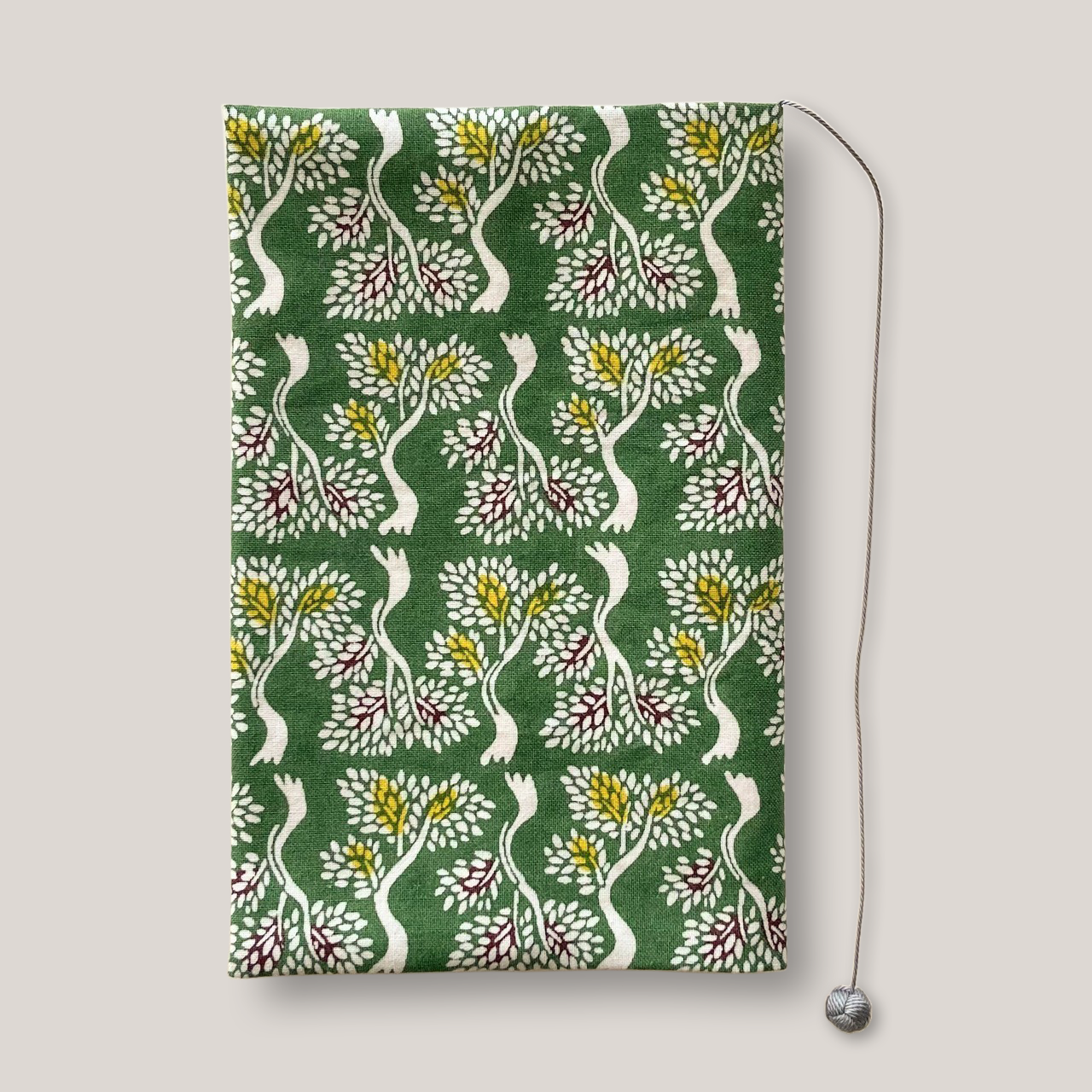 Book cover Shinsho size / Yorori Tatsuki