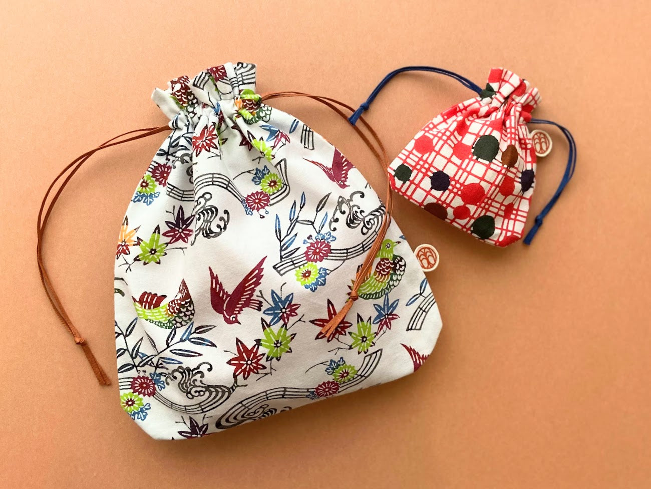 型染め きんちゃく S / 流水に小菊