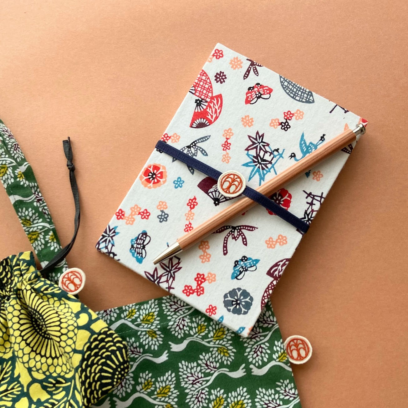 型染め ご朱印帳 / 菊唐草