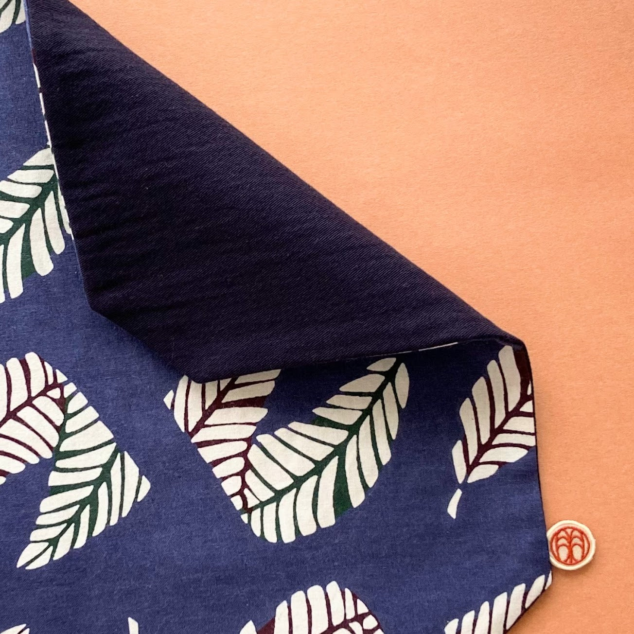 型染め マルチクロス L / 枇杷の葉